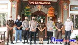 Kapolres Tabanan Silaturahmi Dengan Kajari Tabanan, Ajak Bahu Membahu Dalam Penanganan Covid19