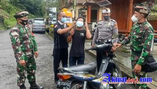 Cegah Penyebaran Covid-19 di Lingkungan Pura, Dandim 1623/Karangasem Sosialisasikan Prokes