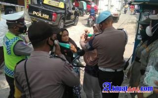 Patroli Polsek Medan Helvetia Berikan Himbauan Dan Sosialisasi Terkait PPKM