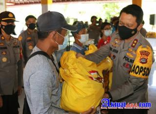 Kapolda Bali Hadiri Bakti Sosial Alumni Akpol 93 Pesat Gatra