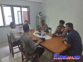 Polsek Gianyar Gelar Jumat Curhat di Gereja Santa Maria Ratu Rosari