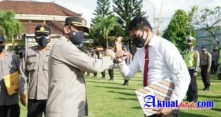 22 Personil Sat Narkoba Mendapatkan Reward Dari Kapolresta Denpasar