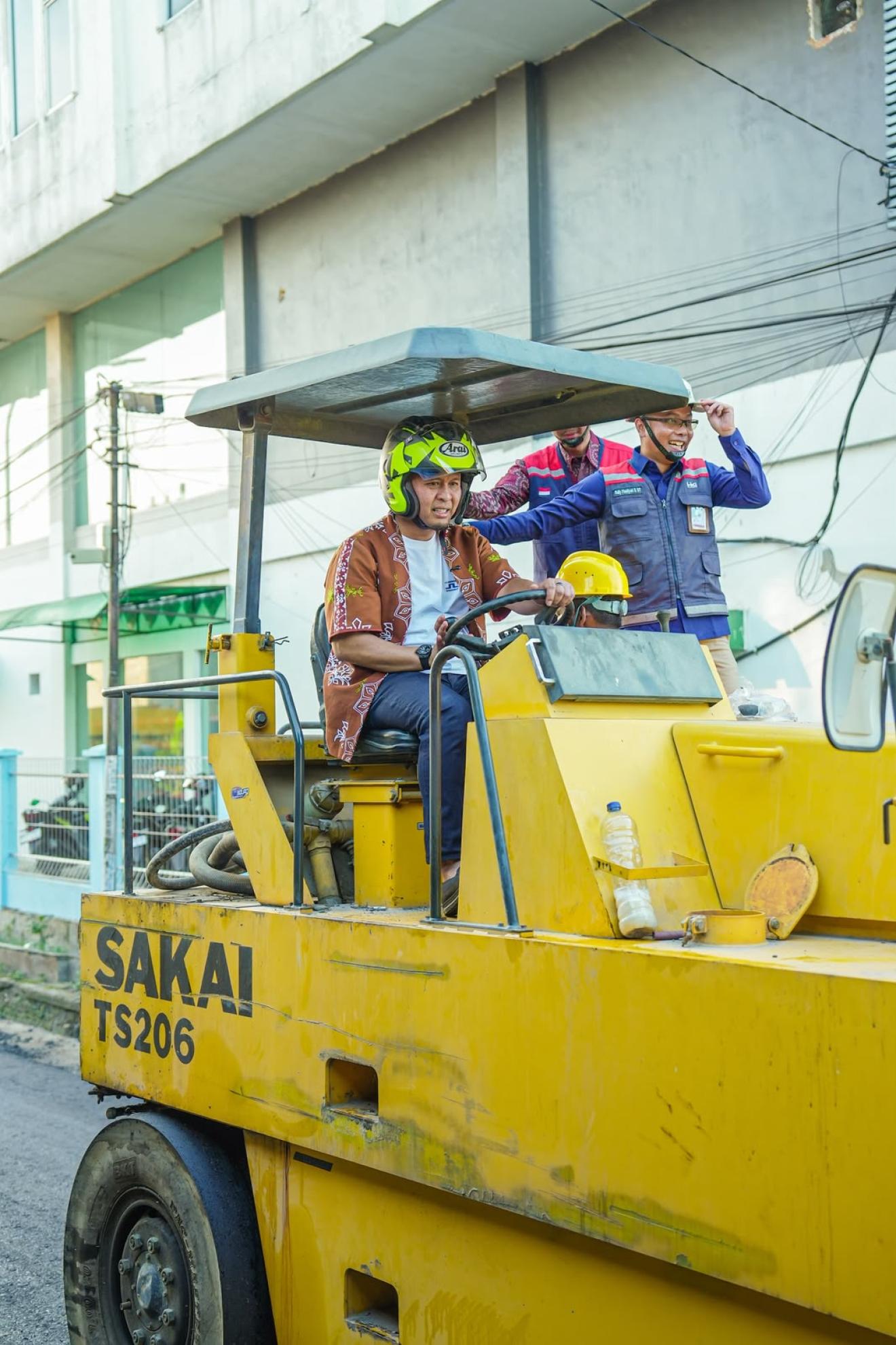 Wako Pekanbaru Targetkan Pembangunan dan Perbaikan Jalan Capai 60 Km hingga Akhir 2026