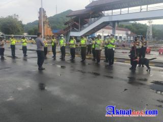 Pastikan Pelaksanaan GPDRR Aman, Kabag Ops Polres Karangasem Pimpin Apel Pengamanan di Pel.Padangbai