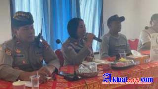 Jumat Curhat, Kapolres Jembrana Dengan Toga, Tomas dan Lembaga Masyarakat Desa Yeh Kuning