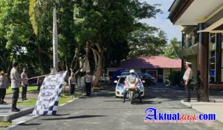 Jelang HUT Bhayangkara Polda Gorontalo Salurkan Bantuan Sembako Kepada Masyarakat