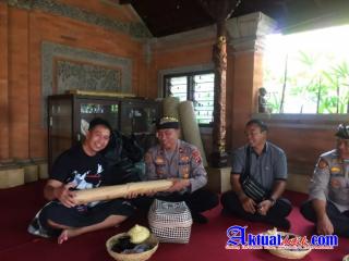 Kapolsek Sukawati Bersama PJU Melakukan Kunjungan Kedukaan ke Puri Batubulan