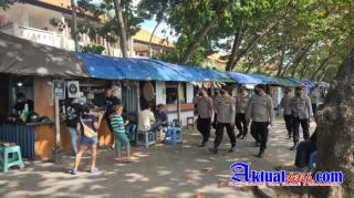 Dirpamobvit Polda Bali meninjau penerapan PPKM Darurat di Objek Wisata dan Penyedia Jasa Makanan