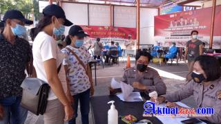 Sukseskan Program Pemerintah, Polres Gianyar Masih Melaksanakan Gerai Vaksin Presisi