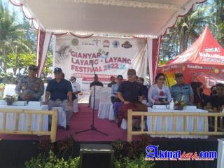 Seijin Kapolres Gianyar, Kapolsek Blahbatuh Hadiri Pembukaan Lomba Layang-Layang