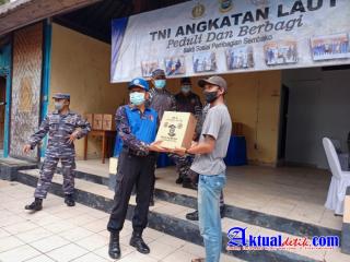 Satuan Polairud Polres Karangasem Hadiri Undangan TNI-AL, Dalam Giat Baksos dan Bersih-Bersih Pantai