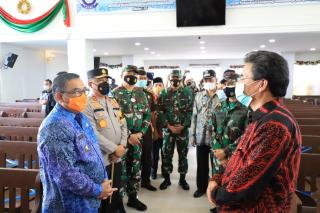 Pelaksanaan Hari Raya Natal 2020, Kapolda Riau bersama Forkopimda Lakukan Peninjauan Tempat Ibadah