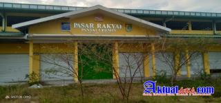2 Tahun Kosong, Bangunan Milyaran Pasar Rakyat Rusak Parah Terkesan Menjadi Sarang Hantu