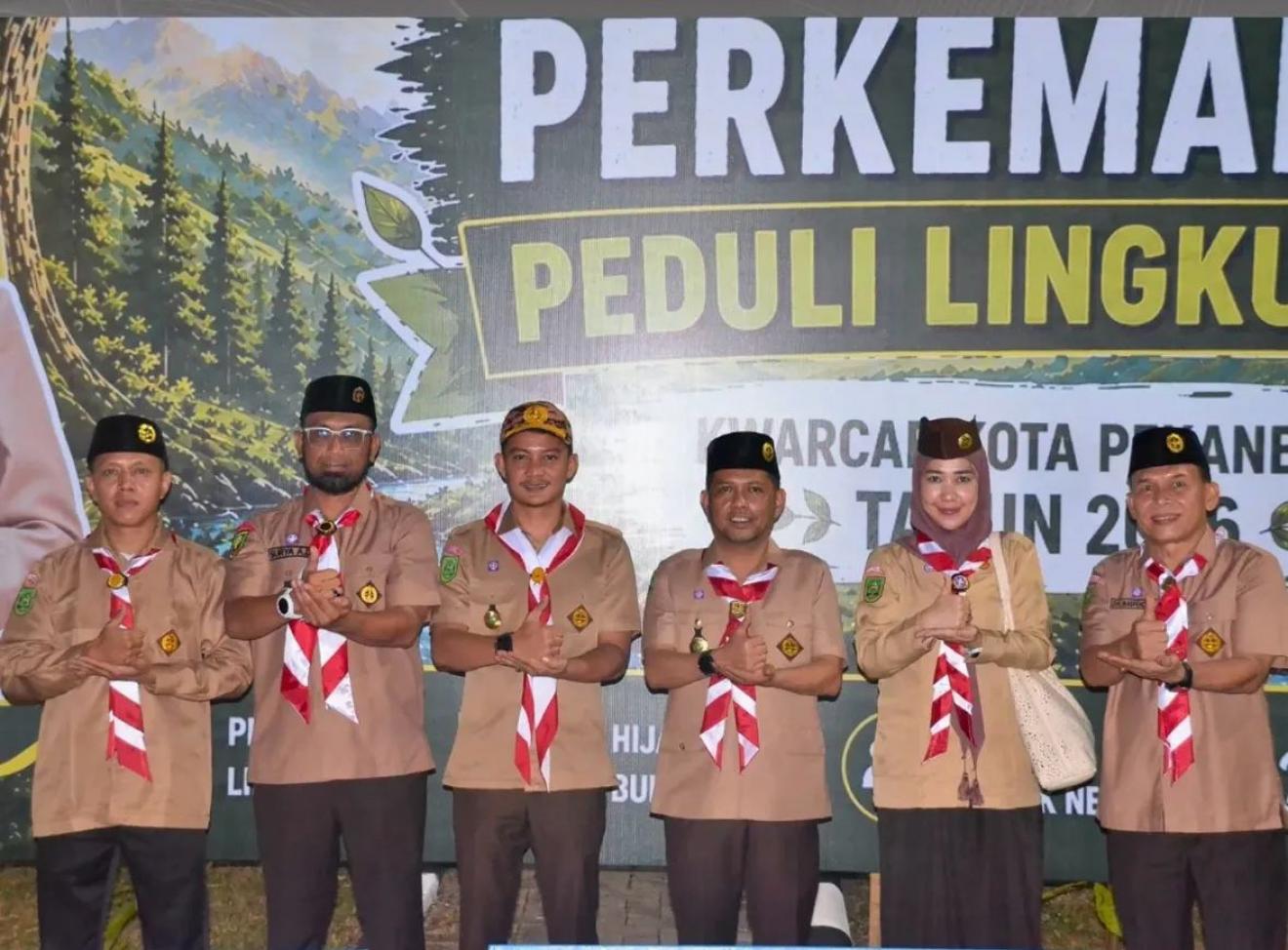 Tanamkan Disiplin dan Kepedulian Lingkungan, DPRD Pekanbaru Hadiri Perkemahan Pramuka 2026