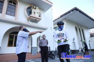 Ganjar Pranowo Pastikan Semua Gereja di Kota Semarang Patuhi Protokol Kesehatan