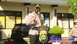 Pastikan pelaksanaan PPKM, Kapolres Gianyar secara Khusus Pimpin Apel