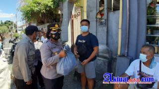 Polres Klungkung Peduli Kasih Bagikan Sembako