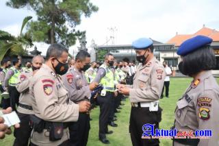 Usai Apel Jam Pimpinan, Propam Polres Klungkung Gelar Gaktibplin